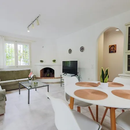 Zeusplace Seaside Private And Parking Vakantiehuis