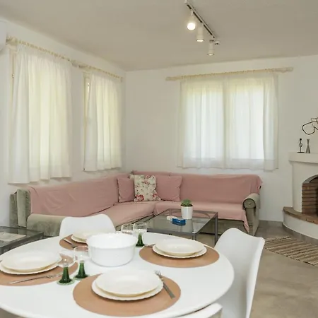Zeusplace Seaside Private And Parking * פלאקה ליטוחורו