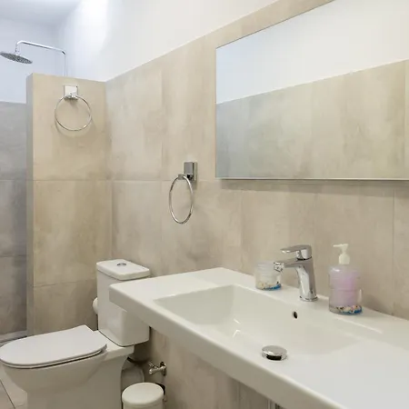 בית נופש Zeusplace Seaside Private And Parking פלאקה ליטוחורו