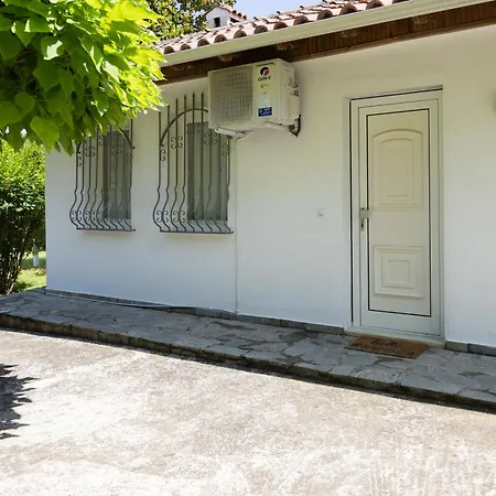 בית נופש Zeusplace Seaside Private And Parking פלאקה ליטוחורו